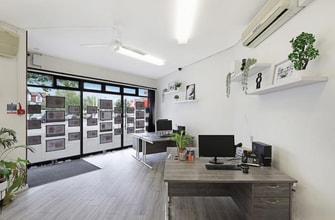 13-15 Woodford Av, Ilford for lease Interior Photo- Image 2 of 4