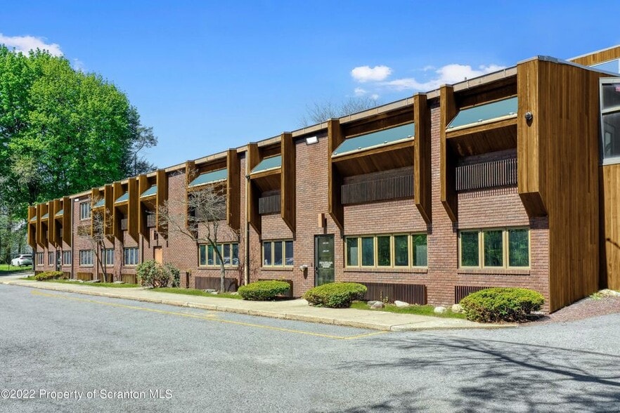 200 Main St, Blakely, PA for lease - Building Photo - Image 2 of 8