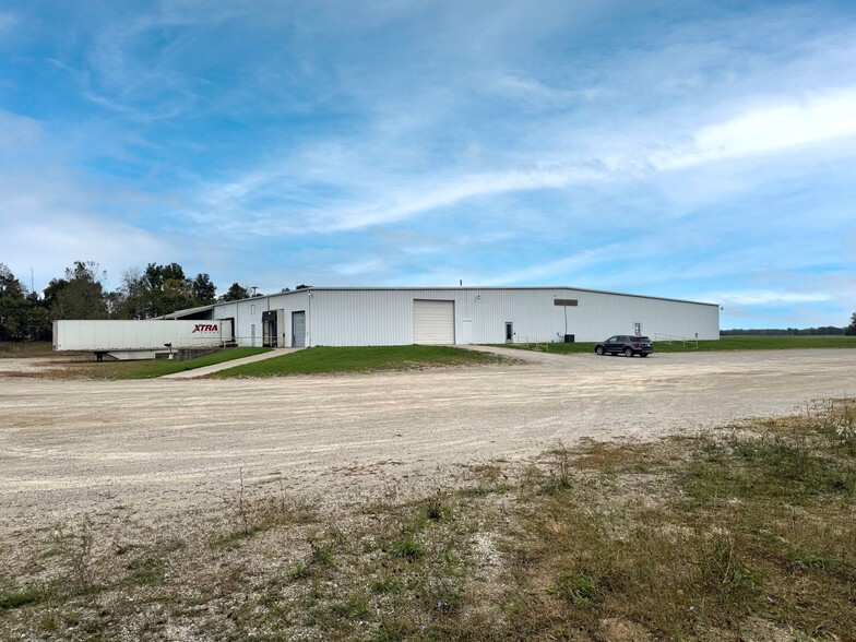 2724 W CR 75, Butler, IN for lease - Building Photo - Image 1 of 4