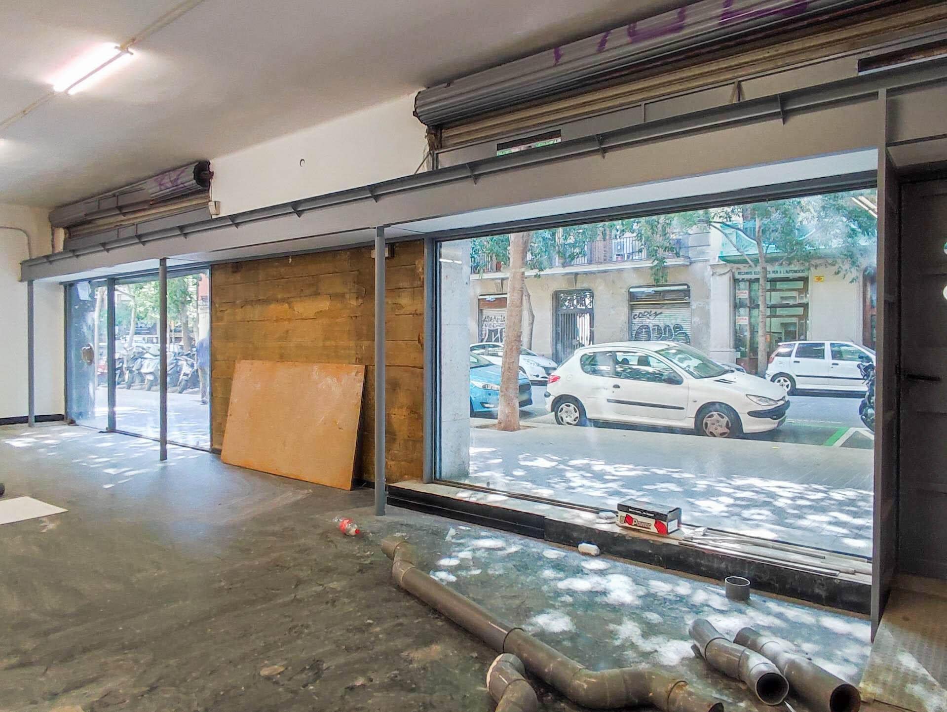 Retail in Barcelona, Barcelona for lease Interior Photo- Image 1 of 4