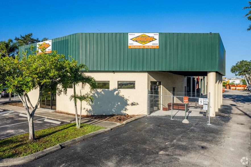 5626 Enterprise Pky, Fort Myers, FL 33905