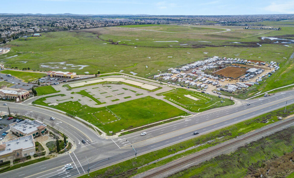 Lincoln Blvd. and Sterling PKW, Lincoln, CA for sale - Primary Photo - Image 1 of 5