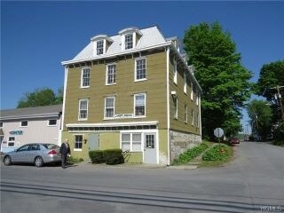 32 Railroad Ave, Montgomery, NY for sale - Primary Photo - Image 1 of 1