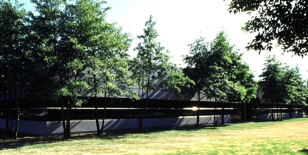 500 N Commons Dr, Aurora, IL for sale - Primary Photo - Image 1 of 1