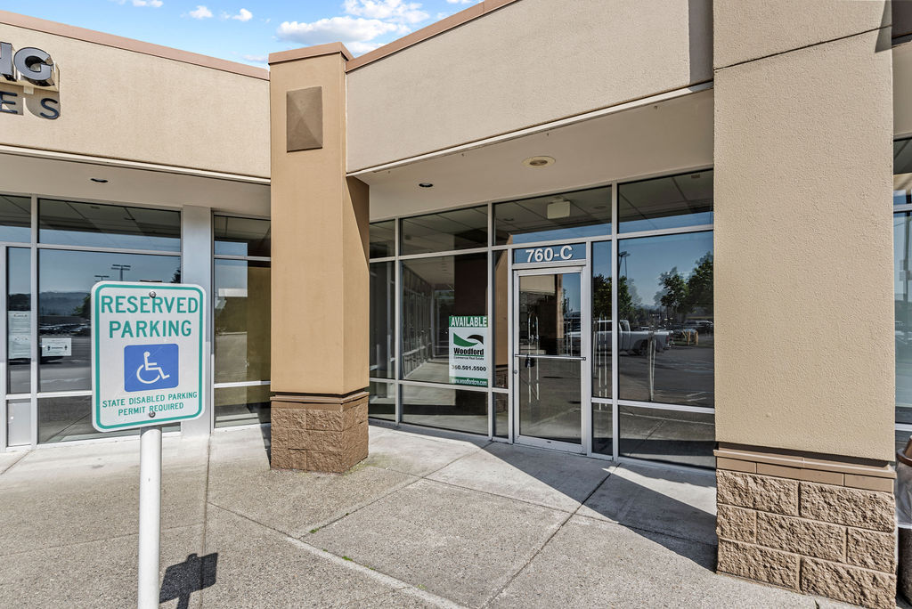 700-780 Ocean Beach Hwy, Longview, WA for lease Building Photo- Image 1 of 5