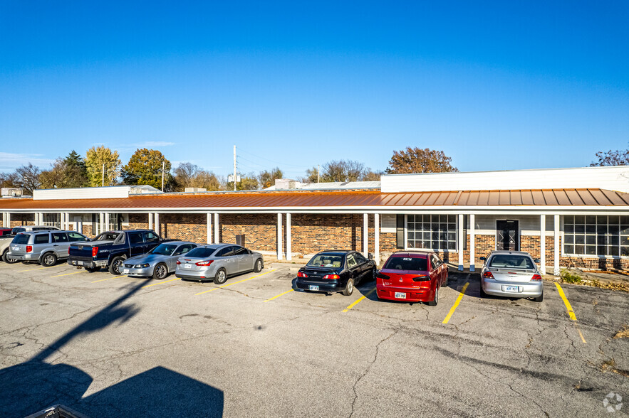 15205 Metcalf Ave, Overland Park, KS for sale - Building Photo - Image 2 of 5