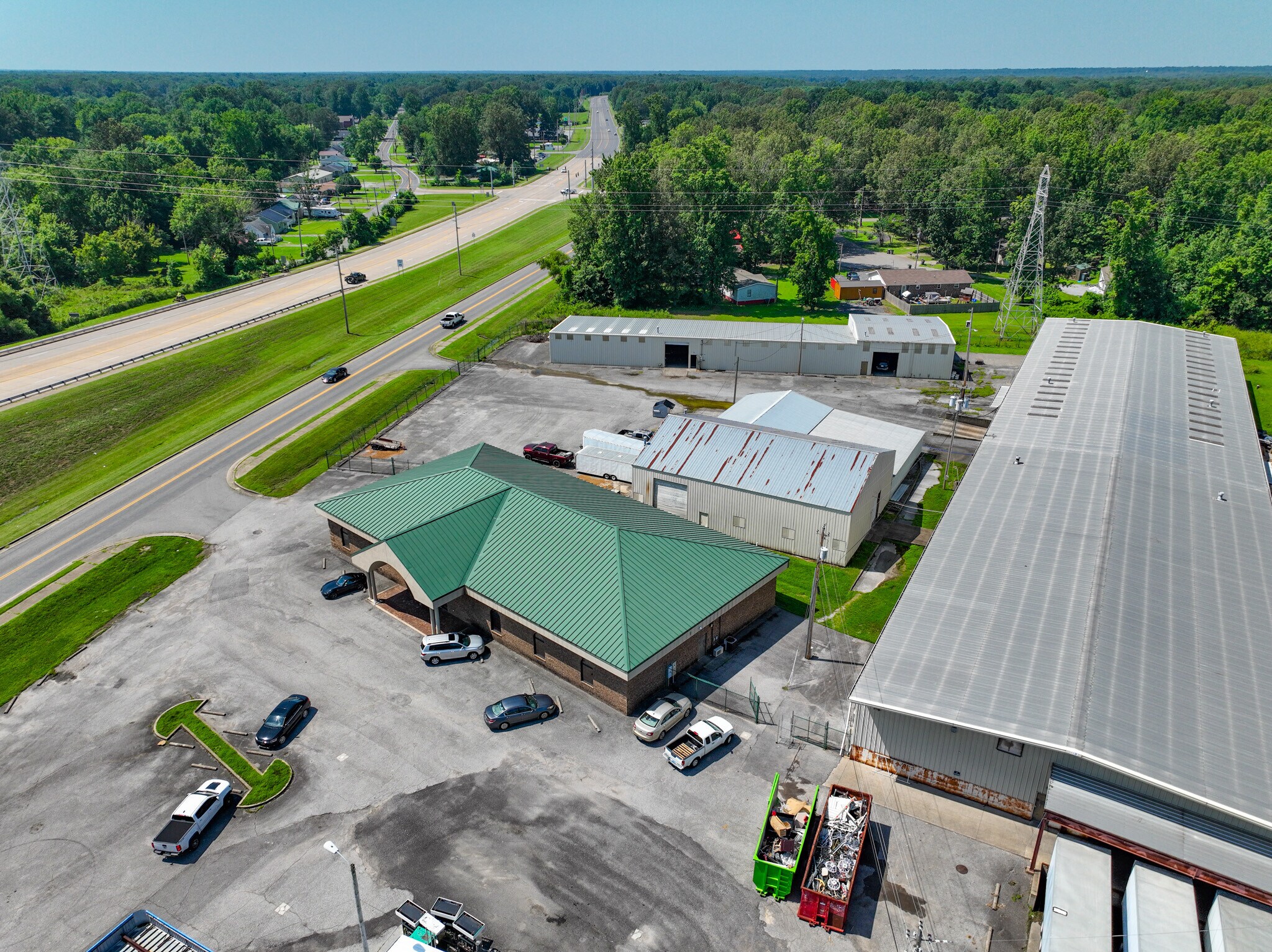 3229 Benton Rd, Paducah, KY portfolio of 5 properties for sale on LoopNet.com Building Photo- Image 1 of 78