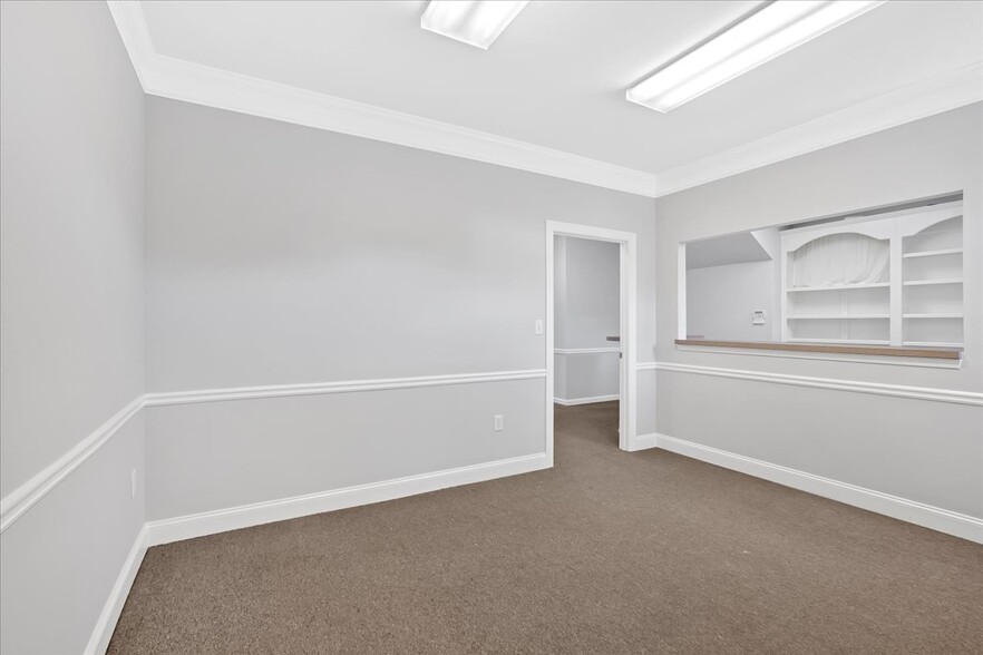 707 Whitlock Ave SW, Marietta, GA for sale - Building Photo - Image 2 of 19