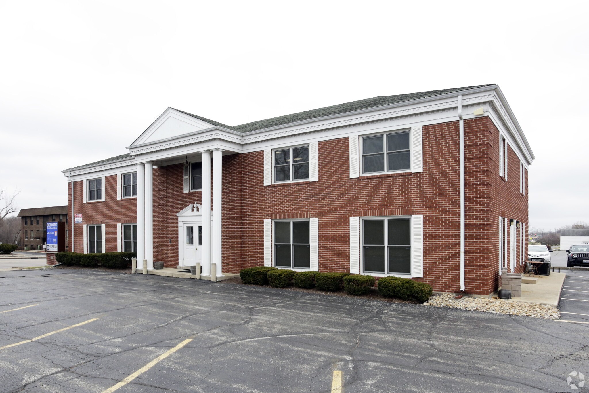 211 E Lake St, Addison, IL 60101 Office for Lease