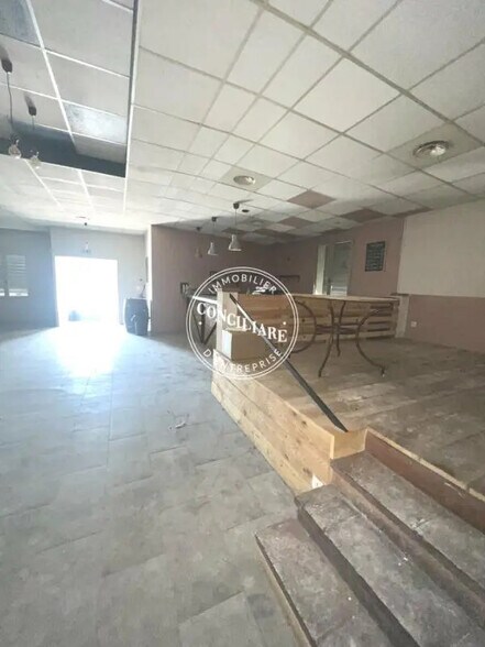 Retail in Portet-sur-Garonne for lease - Building Photo - Image 1 of 5