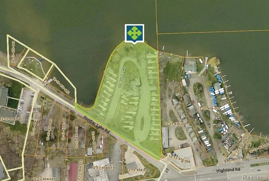 8300 Pontiac Lake Rd, White Lake, MI for sale - Aerial - Image 1 of 1