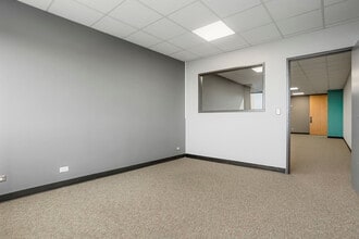 5601 S Broadway, Littleton, CO for lease Building Photo- Image 1 of 3