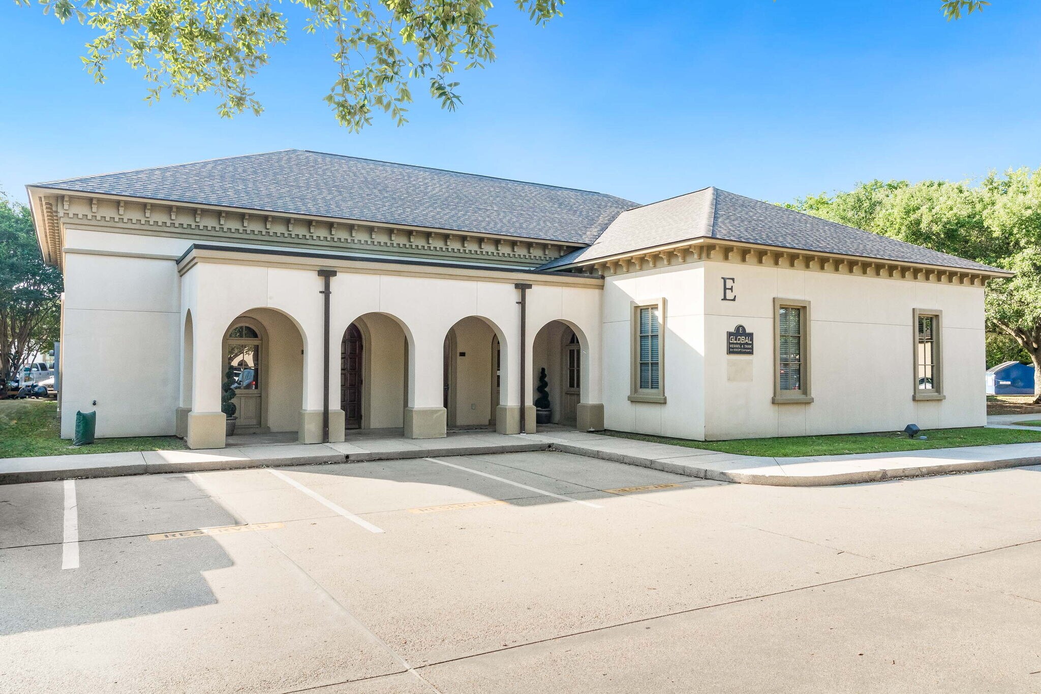 4906 Ambassador Caffery Pky, Lafayette, LA for sale Building Photo- Image 1 of 1