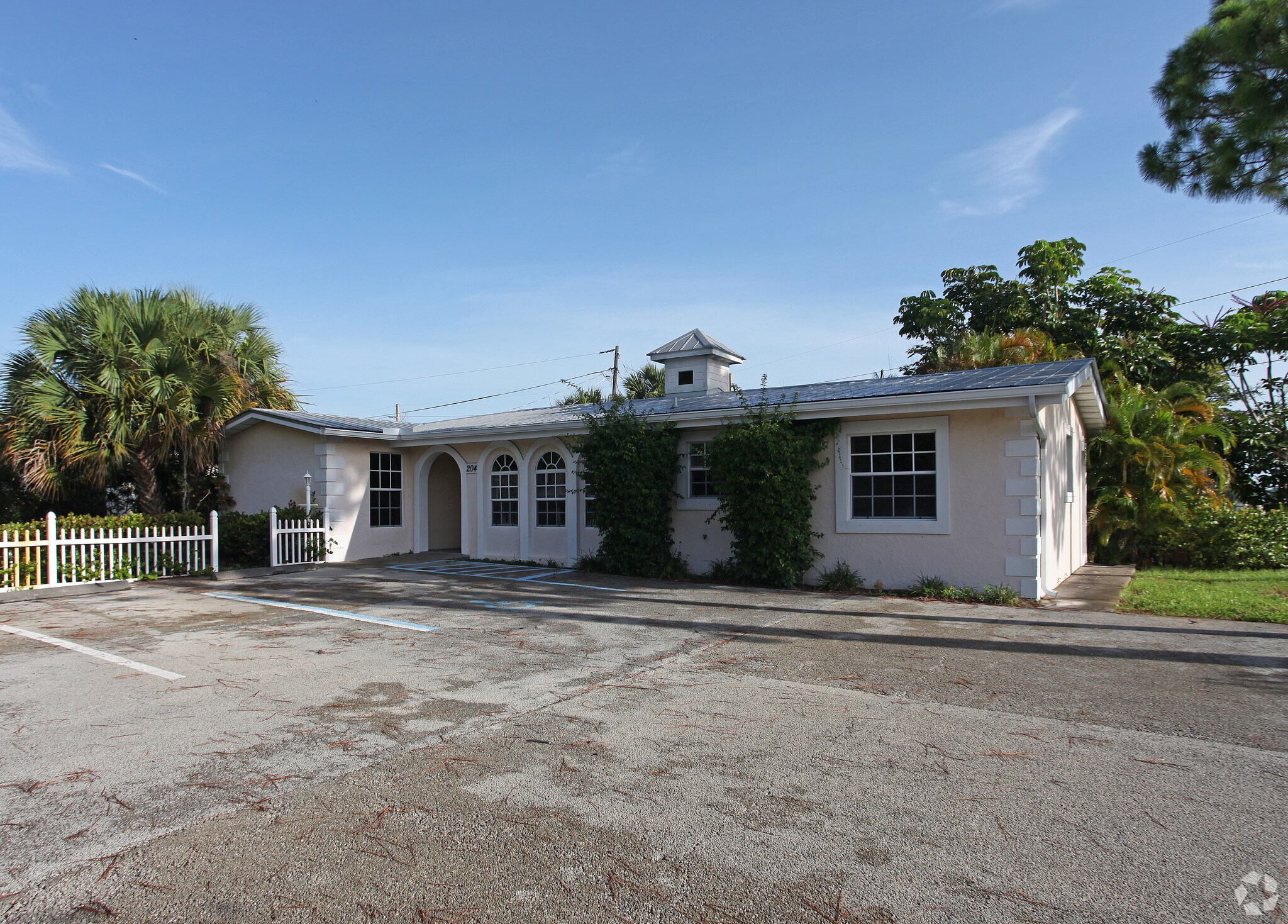 204 Winnachee Dr, Stuart, FL for sale Primary Photo- Image 1 of 1
