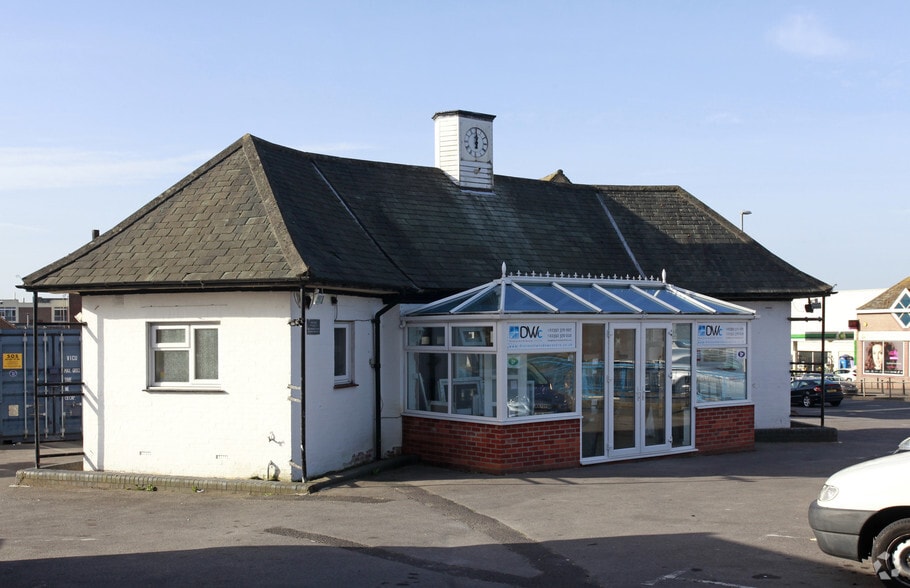 Spur Rd, Portsmouth for sale - Primary Photo - Image 1 of 1