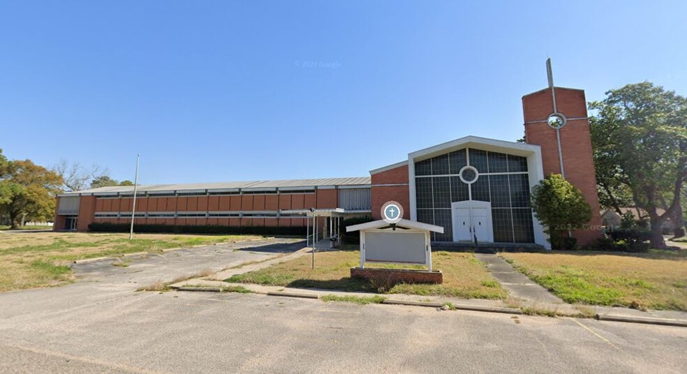 821 Laurel St, La Marque, TX for sale - Building Photo - Image 1 of 12