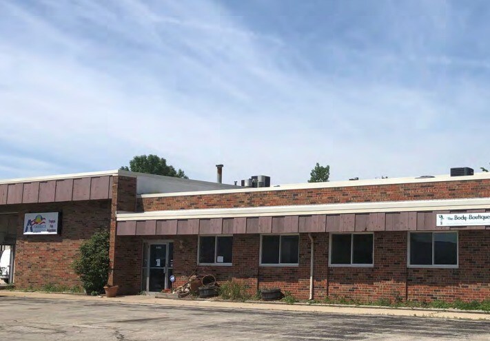 3485 N 124th St, Brookfield, WI for sale - Building Photo - Image 1 of 1