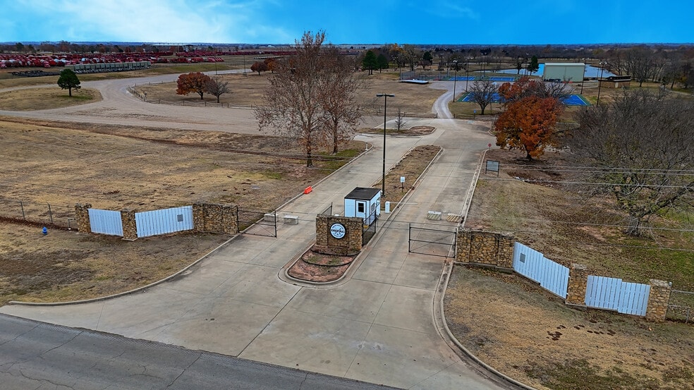 400 W Martin Luther King Blvd, Duncan, OK for sale - Building Photo - Image 2 of 43