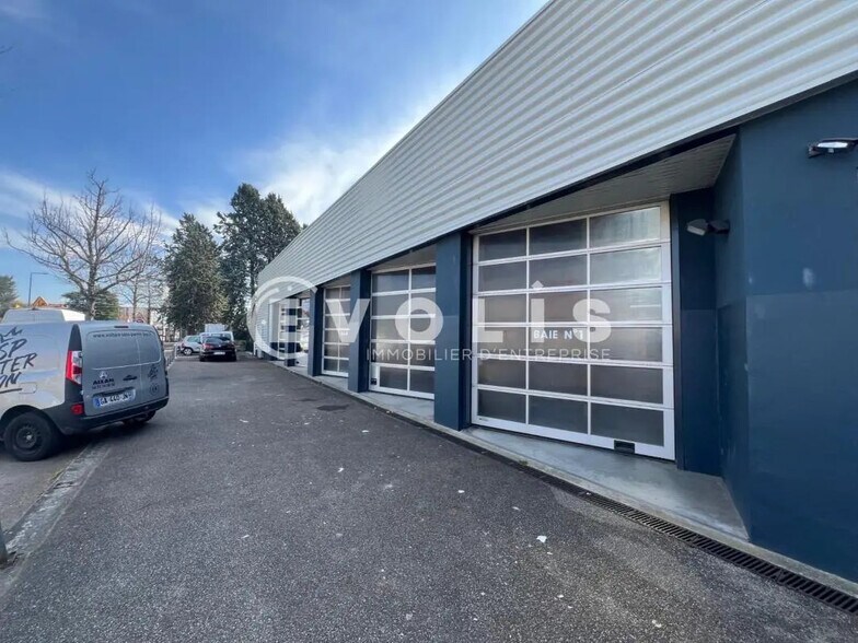 Flex in Vénissieux for lease - Building Photo - Image 3 of 11