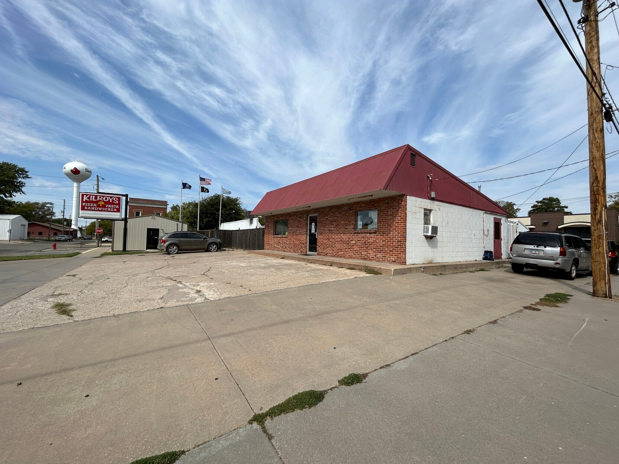 106 E 5th St, Sedgwick, KS for sale Primary Photo- Image 1 of 1