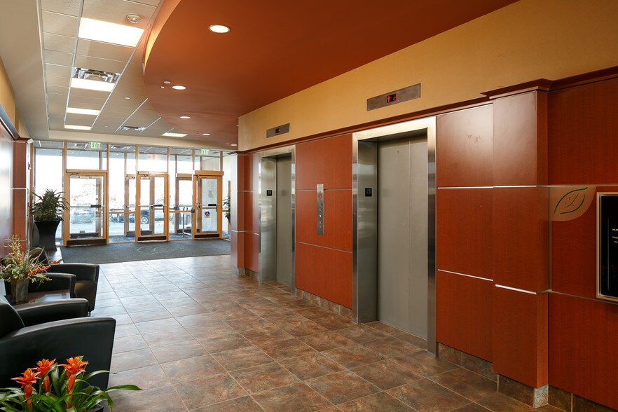 7999 Knue Rd, Indianapolis, IN for lease - Interior Photo - Image 2 of 2