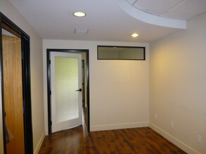 Central Westlake Village-  Abundant parking, Westlake Village, CA for lease Interior Photo- Image 1 of 4