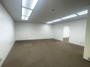 1860 Ala Moana Blvd, Honolulu, HI for lease Interior Photo- Image 2 of 2