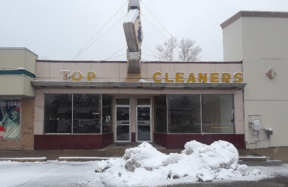 45637 Van Dyke Ave, Utica, MI 48317