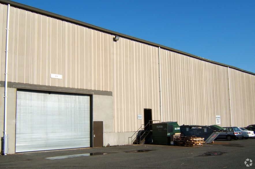 20 Basin Dr, Kearny, NJ for lease - Building Photo - Image 2 of 7