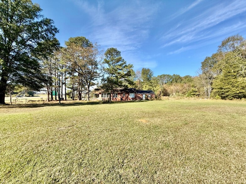 66 Boyd Rd, Starkville, MS for sale - Primary Photo - Image 1 of 9