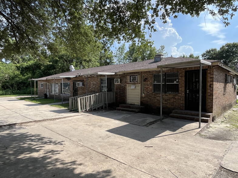 9305 N Wayside Dr, Houston, TX for sale - Building Photo - Image 2 of 6