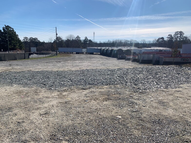 1890 Freeman Pky, Smyrna, GA for lease - Building Photo - Image 2 of 3