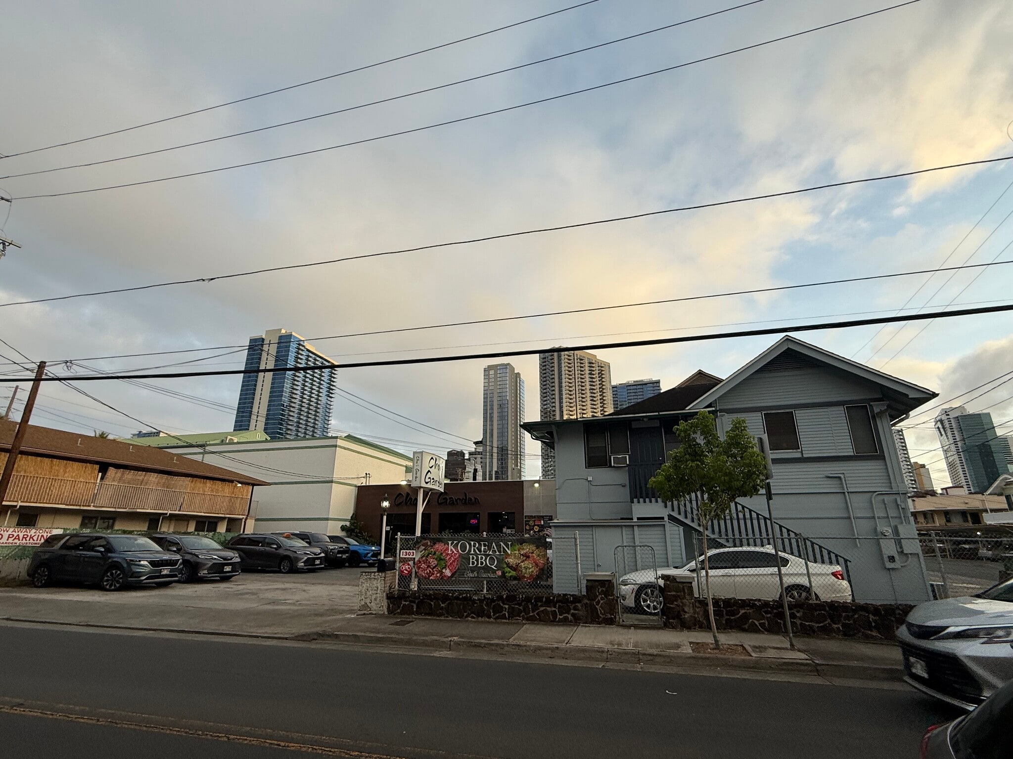 1303 Rycroft St, Honolulu, HI for lease Building Photo- Image 1 of 22
