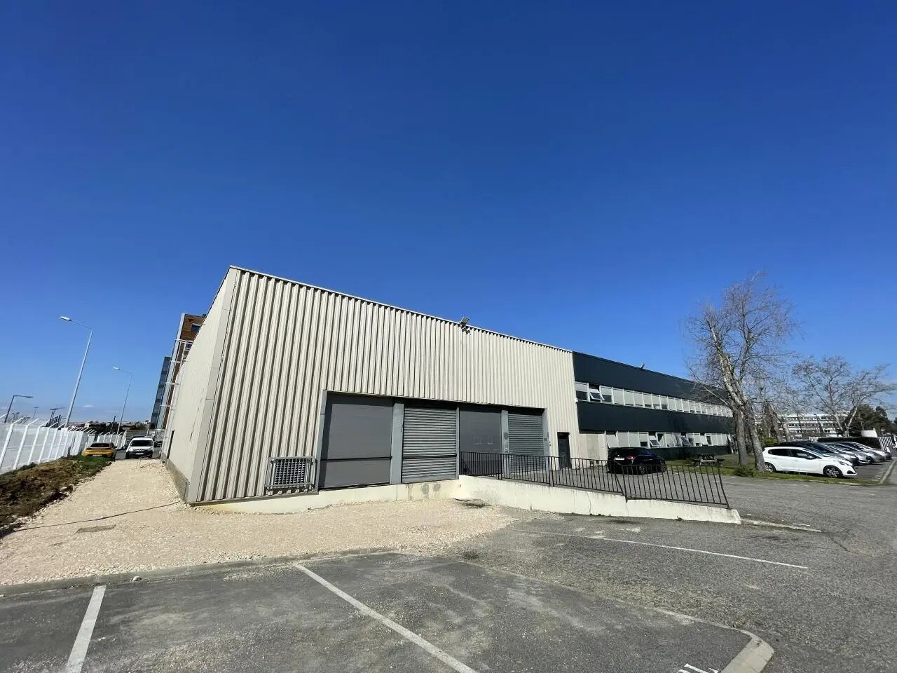 Flex in Blagnac for lease Building Photo- Image 1 of 12