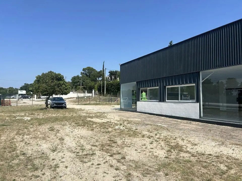 Retail in Saze for lease Building Photo- Image 1 of 9