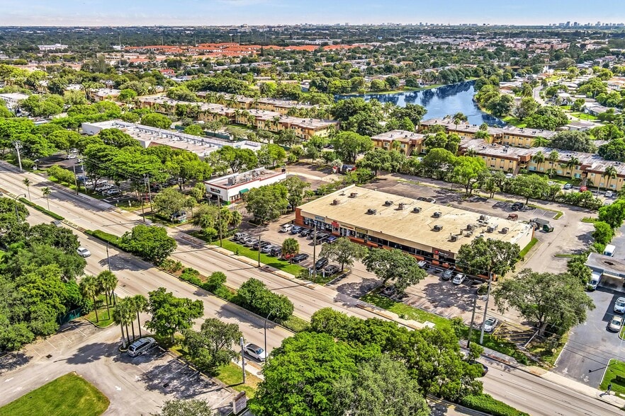 2424 N St Rd 7, Fort Lauderdale, FL for lease - Building Photo - Image 3 of 28