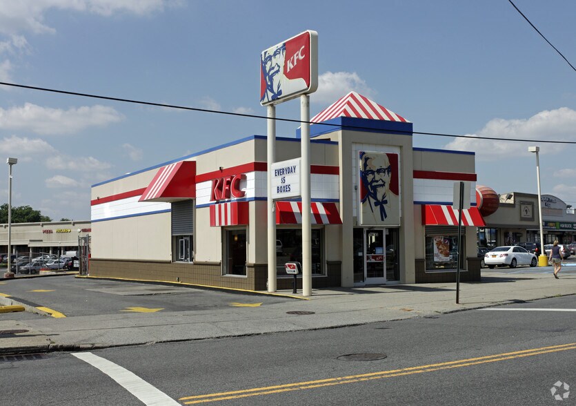 1453 Forest Ave, Staten Island, NY for sale - Primary Photo - Image 1 of 1