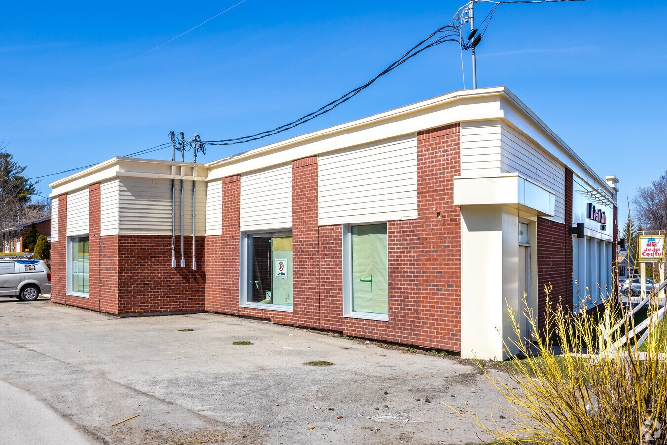 509 Ch d'Oka, Deuxmontagnes, QC J7R 1L4