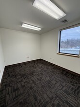 4125 Independence Dr, Schnecksville, PA for lease Interior Photo- Image 2 of 9