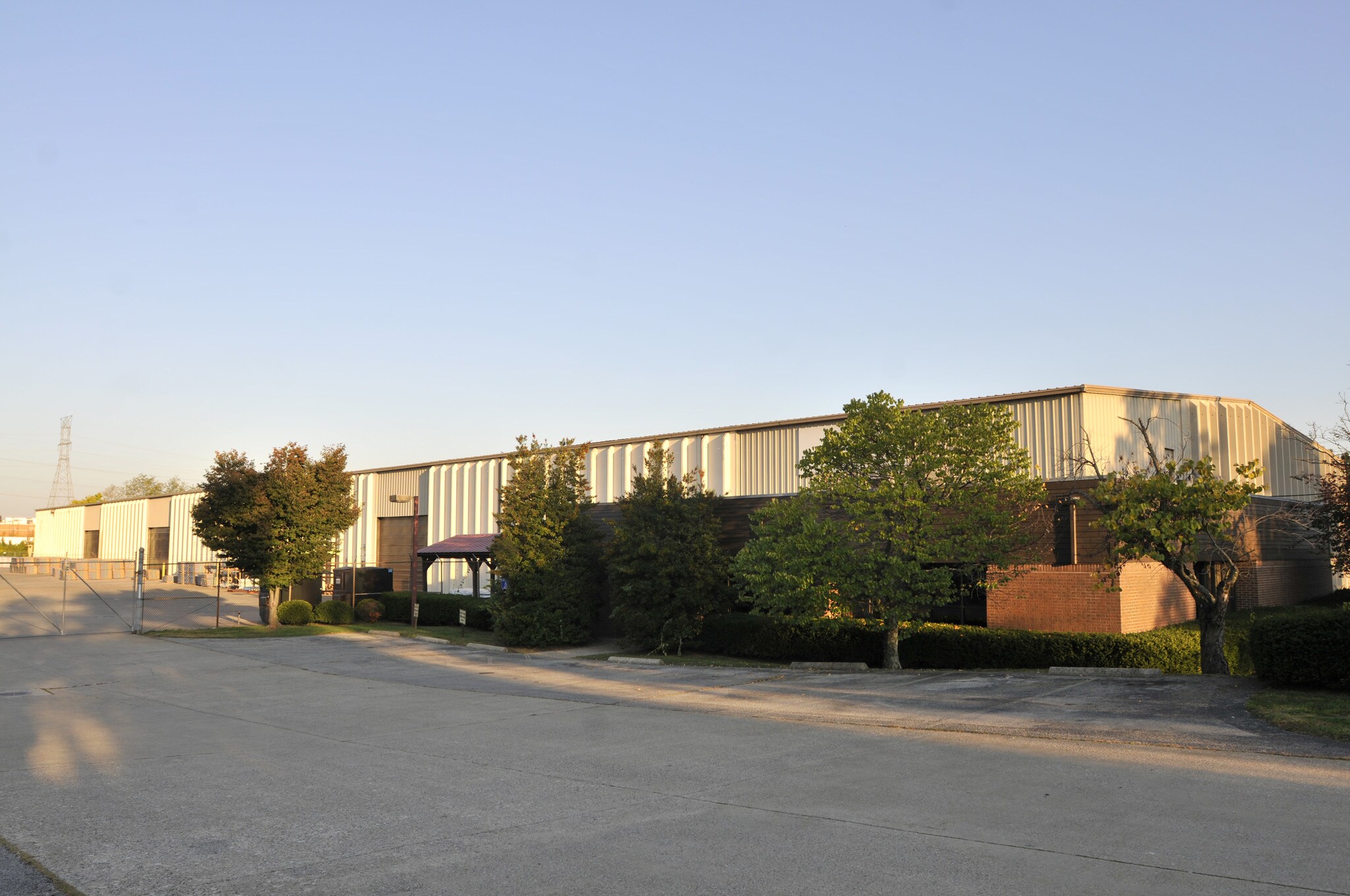 1325 Baker Ct, Lexington, KY for sale Building Photo- Image 1 of 1