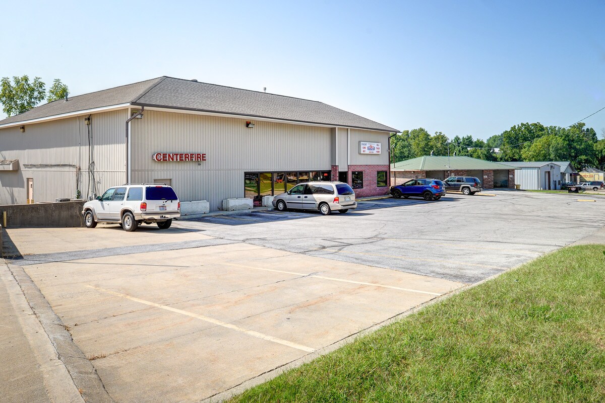 287 E US69 Hwy, MO 64119