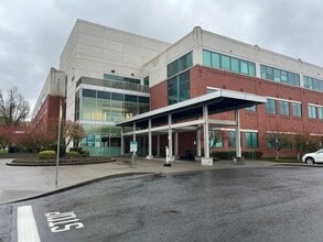 9555 SW Barnes Rd, Portland, OR for lease Building Photo- Image 2 of 17