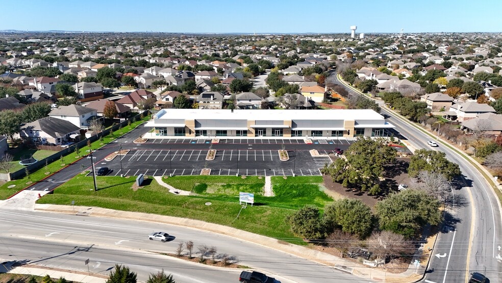 18 Borgfeld Rd, Cibolo, TX for lease - Building Photo - Image 3 of 16