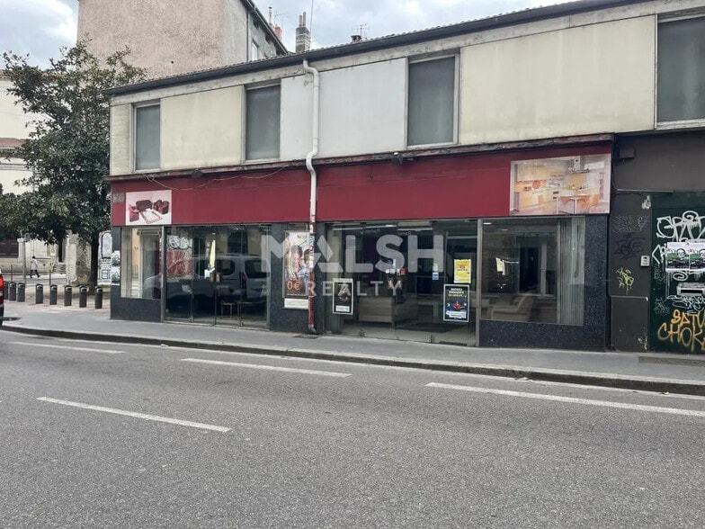 Retail in Lyon for lease - Building Photo - Image 1 of 3