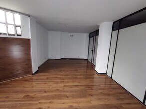 Retail in Terrassa, Barcelona for lease Interior Photo- Image 2 of 7