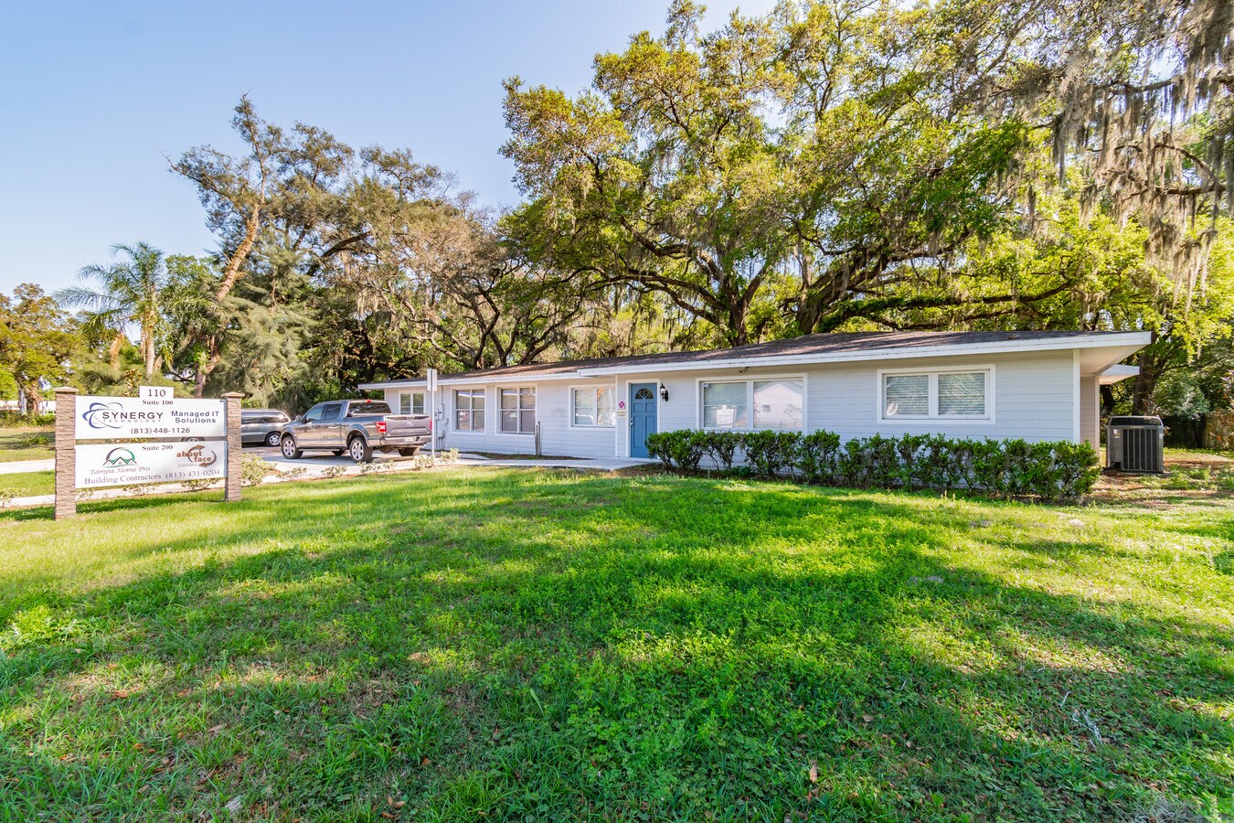 110 Crenshaw Lake Rd, Lutz, FL 33548