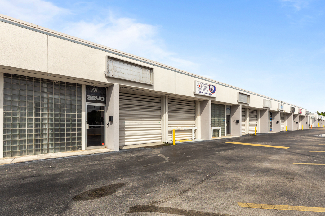 3108-3390 NW 72nd Ave, Miami, FL for lease Building Photo- Image 1 of 16