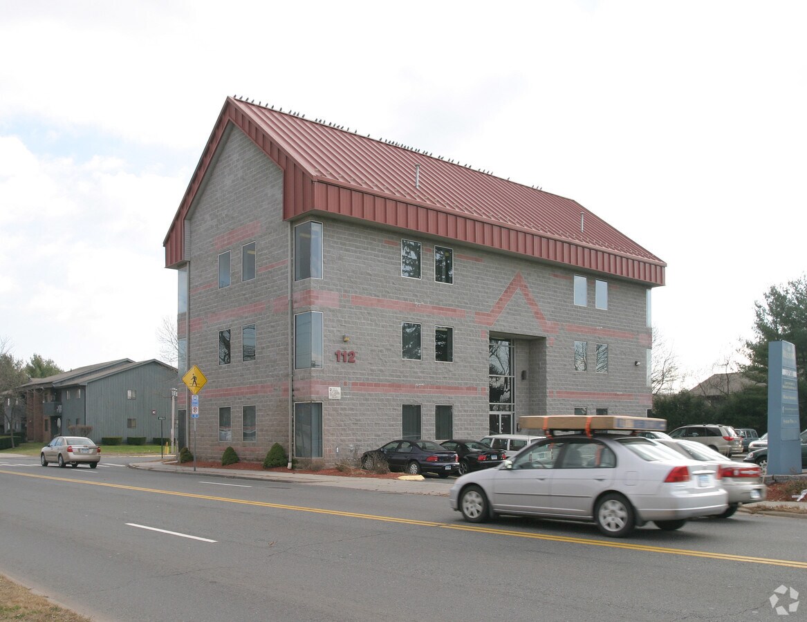 112 Spencer St, Manchester, CT 06040