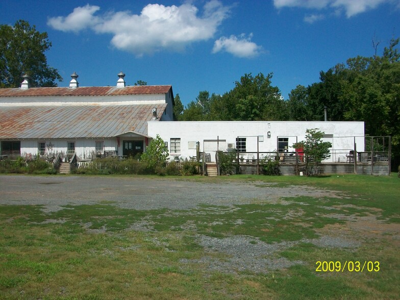 7 River Ln, Sperryville, VA for sale - Primary Photo - Image 1 of 1