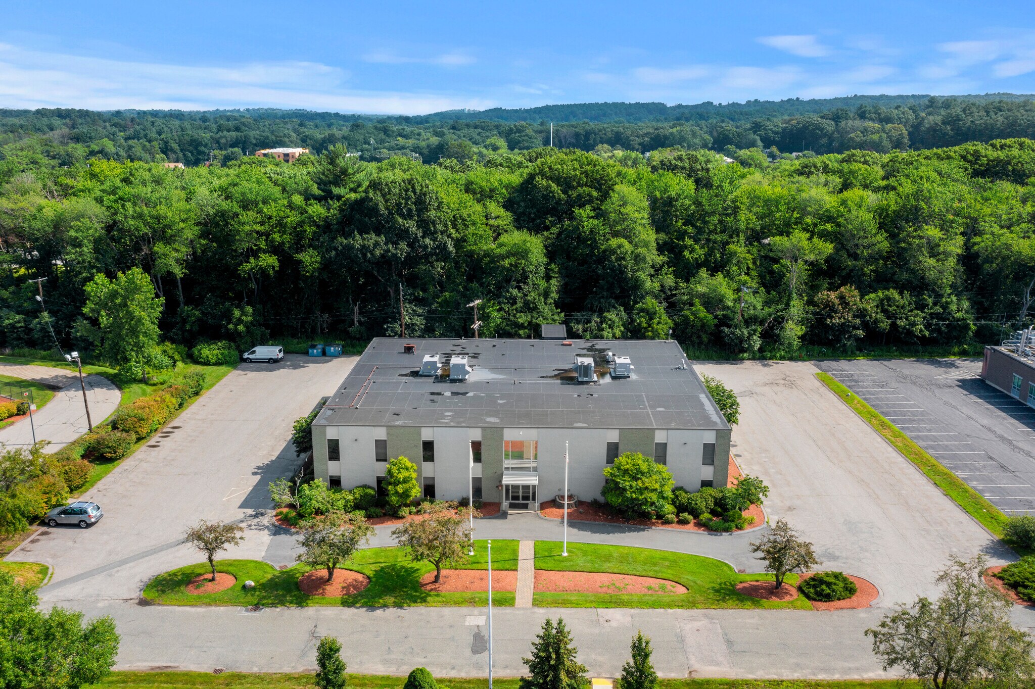 4 Preston Ct, Bedford, MA 01730 1K15K SF Office/R&D/Lab Space